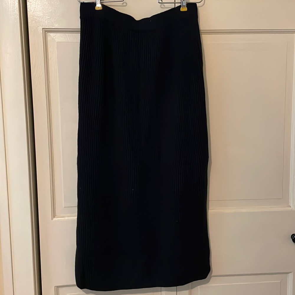 Black Everlane rib knit skirt size L